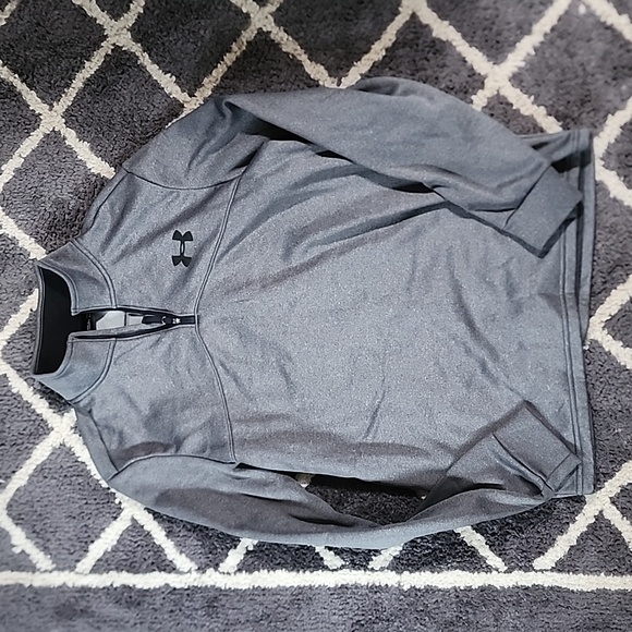 Under Armour Other - mens under armour pull over !